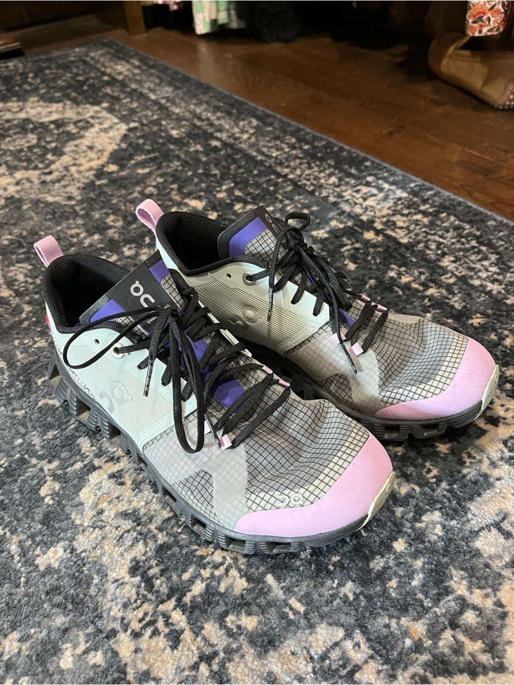 On Running Women’s Cloud X Shift in Gray and Pink